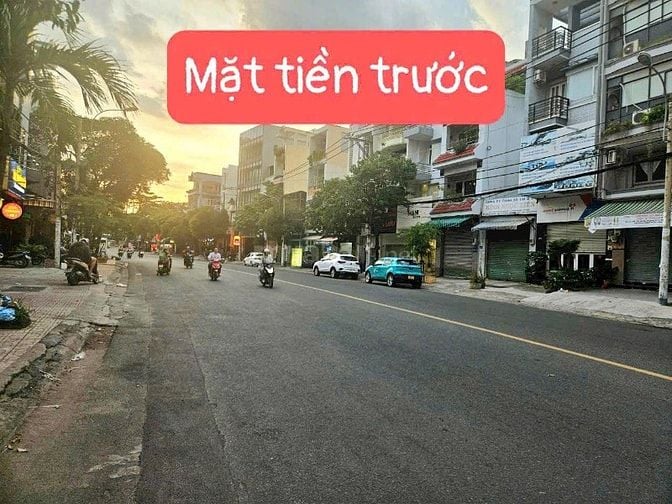 MT đường Chu Văn An. 4x27m 105m2 đất. Hẻm sau 12m. Vị trí đẹp lề rộng.