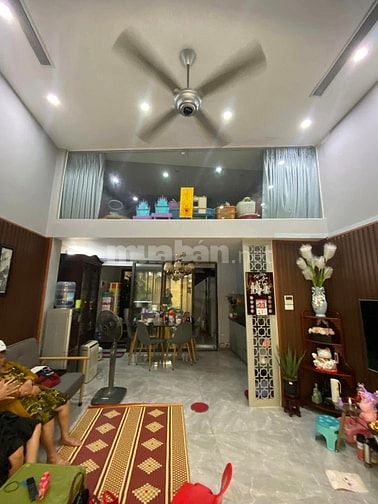 BÁN NHÀ MẶT PHỐ CỔNG ĐỤC THÔNG HÀNG MÃ PHÙNG HƯNG  62m2 - KD ĐA DẠNG