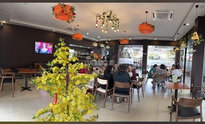 Sang quán Cafe 560m2 mt Tỉnh Lộ 10-Bình Tân, thuê chỉ 40tr/tháng