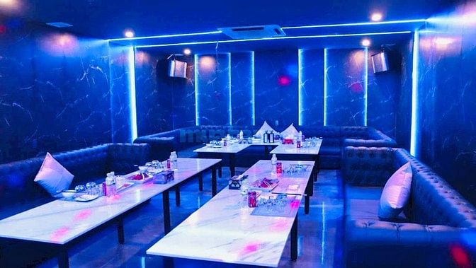 Sang Nhượng Karaoke Mặt Tiền Nguyễn Văn Cừ, Phường 2, Quận 5.