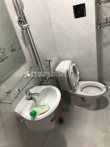 Nhà 4 tầng mới xây, 3.8m x 13m,Dt đất: 50m2, 4PN, 4WC,Hẻm 4m Hậu Giang