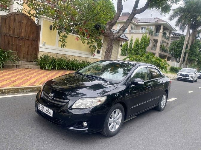 Đổi xe 7 chổ bán Corolla Altis số sàn 1 chủ mua mới đời 2008