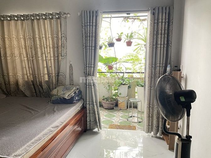 Bán nhà gần Trần Đình Xu, Quận 1, 30m2, sát mặt tiền, siêu ngon, 3 tỷ 
