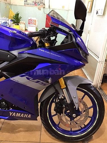 YAMAHA R15 V3 150.ĐK NĂM 2022,ZIN 100%.ODO 8K.CỰC ĐẸP,GIẤY TỜ XỊN.