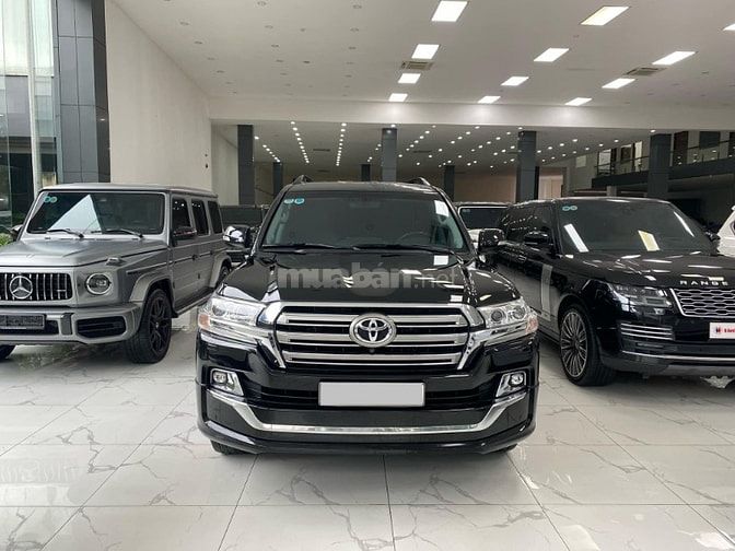 Toyota Land Cruiser 4.6V8, sản xuất 2019, xe chạy ít siêu mới.