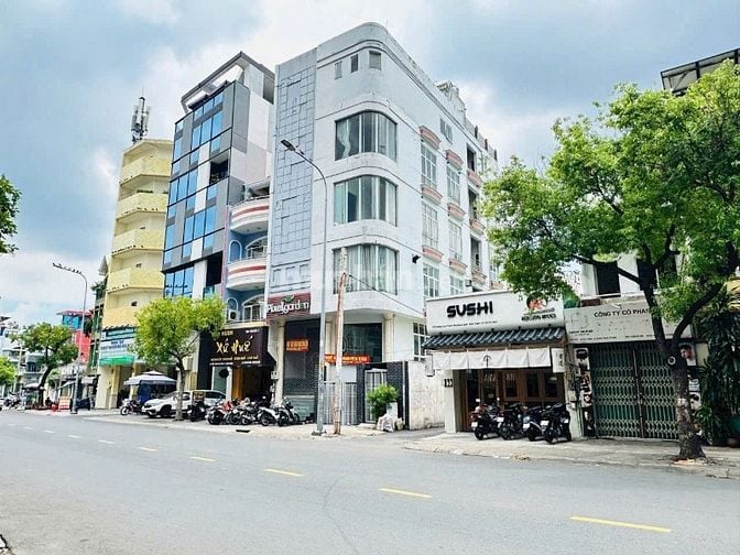 Hàng Hiếm Building Khu Phan Xích Long , 8,2x28, 1 hầm 6 tầng , 34 tỷ