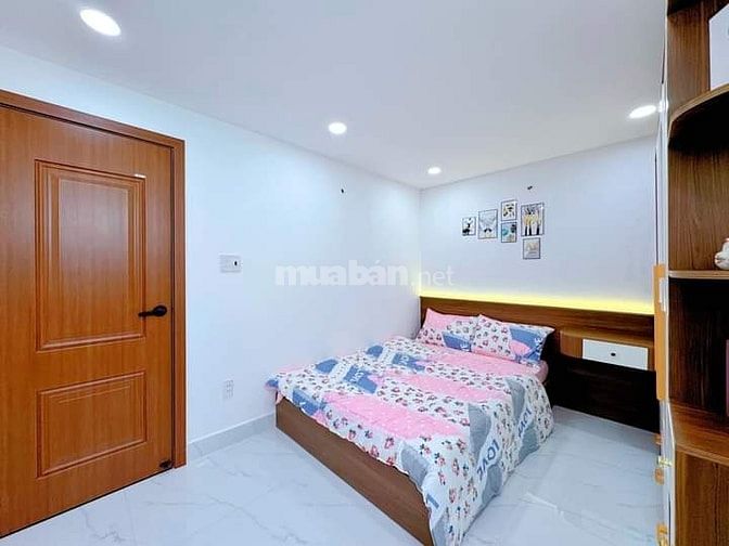 Bán gấp nhà Man Thiện, Hiệp Phú, Quận 9. Giá 2,68 tỷ/48m2, hẻm xe hơi 