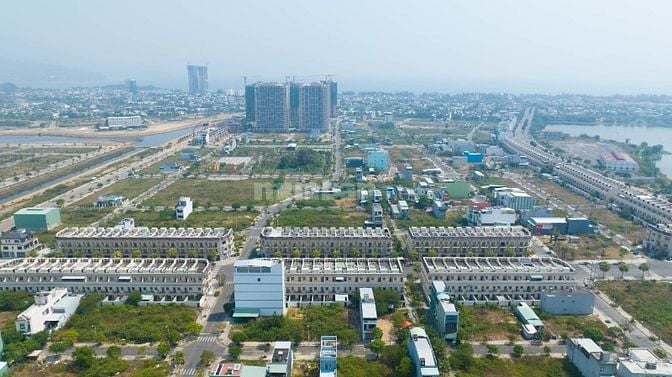 GIẢM 300 TRIỆU BÁN LÔ ĐẤT VIEW HỒ BÀU TRÀM ĐÀ NẴNG, CÁCH BIỂN CHỈ 900M