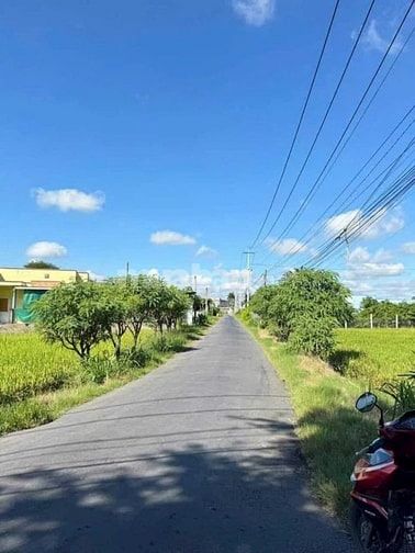 Bán đất thổ cư (5x40m) đường bêtông xe hơi gần Công ty Việt Long Hưng