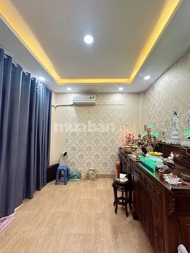 6m oto vào nhà , Quận 11 , 61M2 4 Tầng , hoàn công đủ , 8.x tỷ