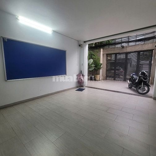 Nhà nguyên căn quận 4 800m2 tiện làm Căn hộ D.Vụ văn phòng trường học