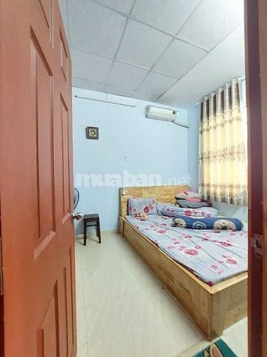 NHÀ: 4 X 10m: 2 Lầu,4PN,3W, HUỲNH TẤN PHÁT ,PX, NHÀ Bè