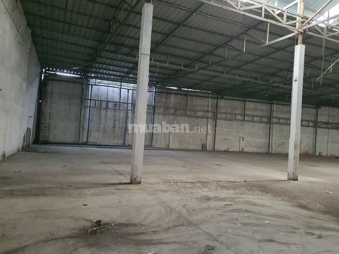 Cho thuê kho xưởng Thới An quận 12. Diện tích gần 1000m2. Ngang 30m 