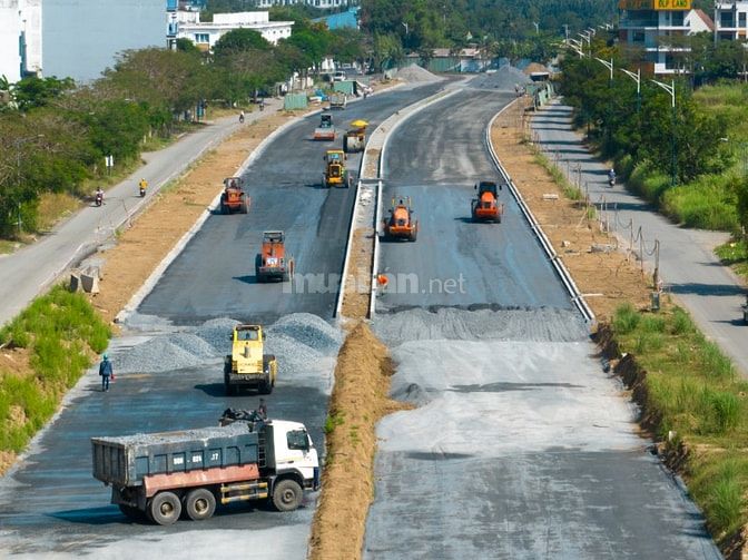 Bán nhà 5x20m 4 tầng KDC ấp 4 Phong Phú ( Khang Điền).