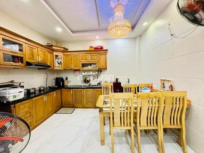 Cần vốn bán nhà hẻm 5m- 2,88 tỷ/ 56m2. Tôn Thất Thuyết, P.18, Quận 4