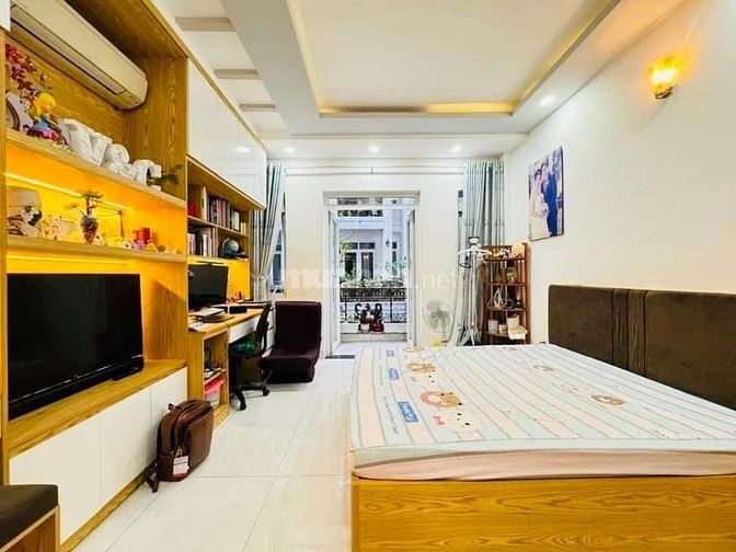 Cần vốn bán nhà hẻm 5m- 2,88 tỷ/ 56m2. Tôn Thất Thuyết, P.18, Quận 4