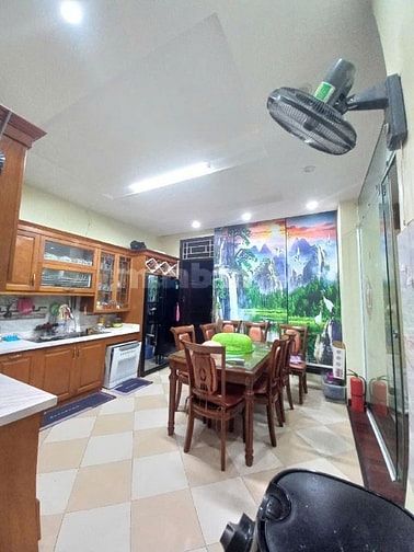 Bán gấp nhà đẹp Hai Bà Trưng, ngõ ô tô tránh, diện tích 60m², giá chỉ 