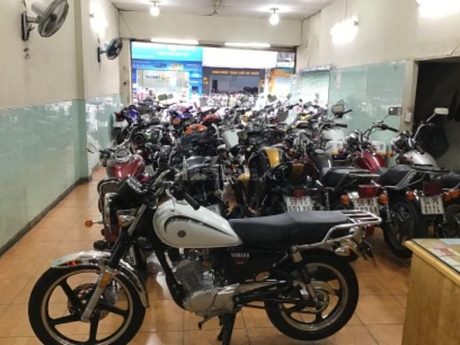 YAMAHA YB 125cc,SX 2020,ODO 5K.ZIN 100%.MỚI 98%..ĐT/ZALO: 0903.713.705