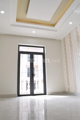 Đi nước ngoài định cư bán gấp nhà ở mặt tiền đường Kha Vạn Cân, Linh C