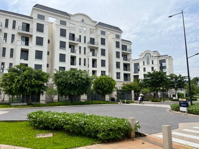 Cho thuê văn phòng mặt tiền Parc Villas Shophouse, trường SIS 93m2