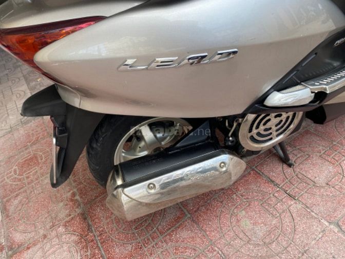 bán xe leed của gia đình đang sử dụng , giá 10,5 tr . xe đang sử dụng