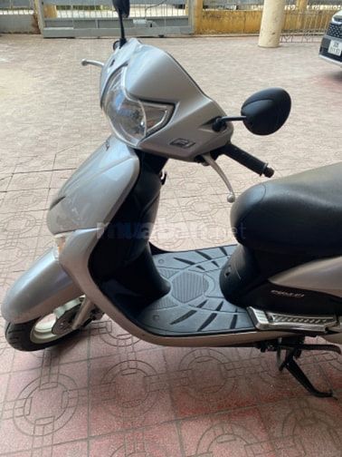 bán xe leed của gia đình đang sử dụng , giá 10,5 tr . xe đang sử dụng