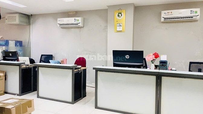 Cần cho thuê văn phòng làm việc rộng rãi thoáng mát ngay trung tâm Q10