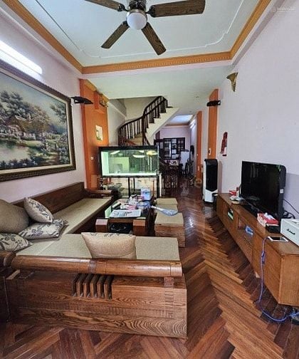 Bán nhà phân lô, ô tô tránh, vỉa hè rộng phố Nghĩa Đô. 46m² x 5 tầng