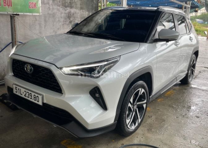 Cho thuê xe tự lái Yaris Cross 2024 màu trắng