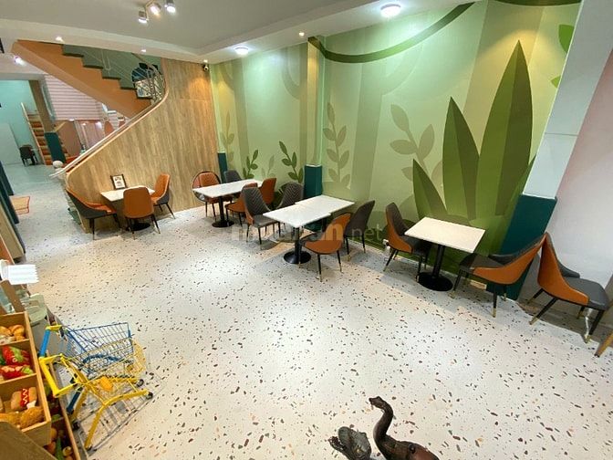 Sang Nhượng CAFE KIDS CAO CẤP 400m2,  đã bao gồm tiền cọc nhà