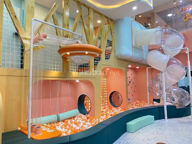 Sang Nhượng CAFE KIDS CAO CẤP 400m2,  đã bao gồm tiền cọc nhà