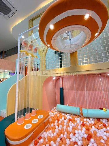 Sang Nhượng CAFE KIDS CAO CẤP 400m2,  đã bao gồm tiền cọc nhà