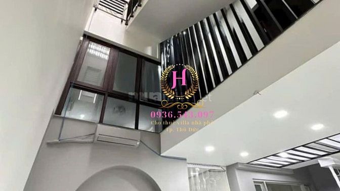 🏠 Cho thuê biệt thự thiết kế hiện đại, Hầm trệt 2 lầu, ST, 4 PN