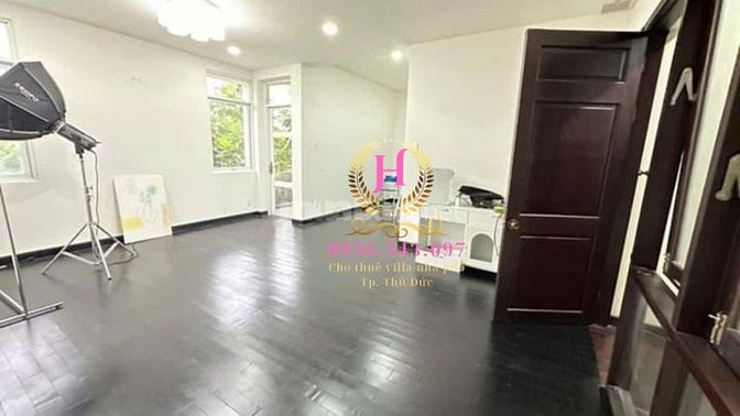 🏠 Cho thuê biệt thự thiết kế hiện đại, Hầm trệt 2 lầu, ST, 4 PN