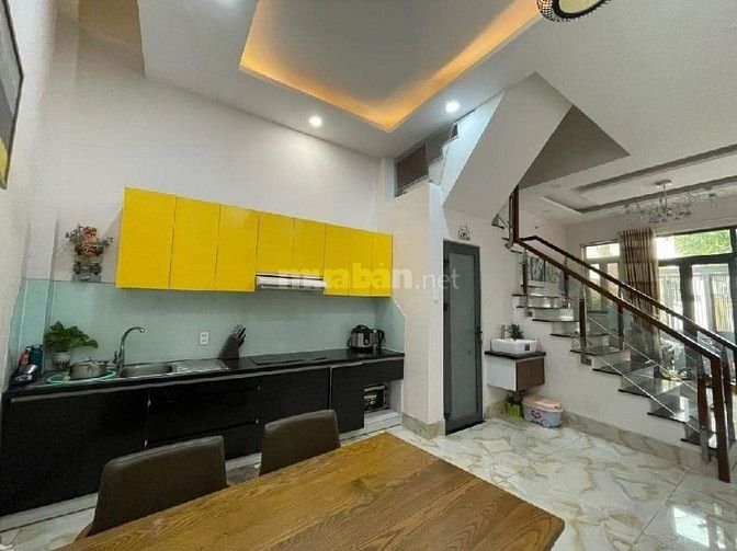 Bán nhà Kha Vạn Cân, p Linh Đông, tp Thủ Đức. Giá 2tỷ 9/ 60m2. SHR.