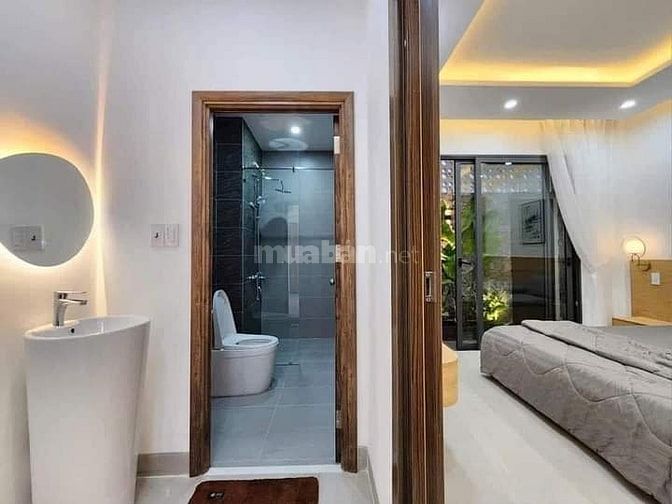 Bán gấp nhà Nguyễn Chí Thanh, p.12, Quận 5. Giá 3,69 tỷ/56m2, HXH rộng