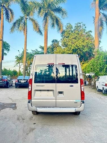 Bán Ford transit 16 chỗ,đời 2016 bản MID, xe đẹp chất