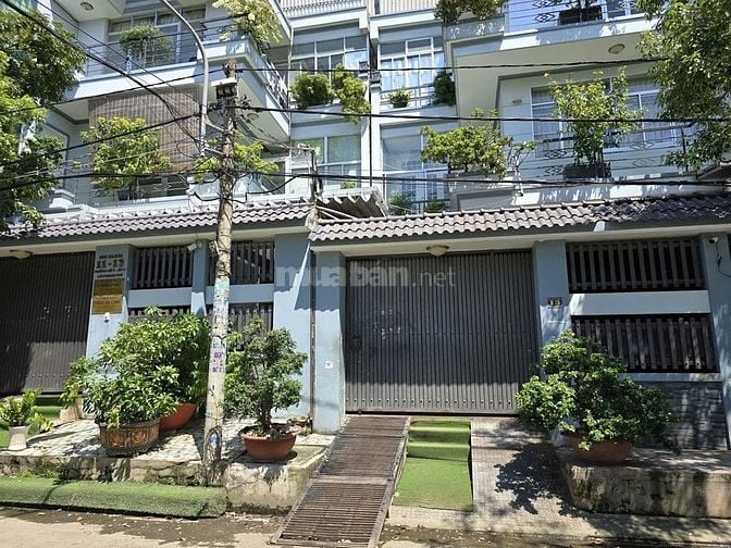 Bán Biệt Thự KDC Gia Hòa, Phong Phú , Bình
Chánh 152 m2 , 3 lầu .4 PN