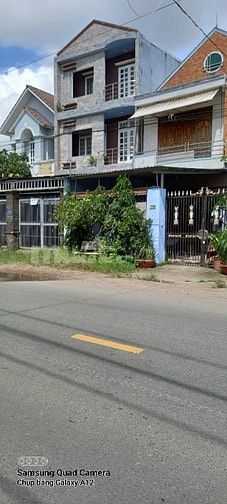 NHÀ MẶT TIỀN ĐƯỜNG LỚN CHO THUÊ 