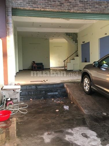 NHÀ MẶT TIỀN ĐƯỜNG LỚN CHO THUÊ 