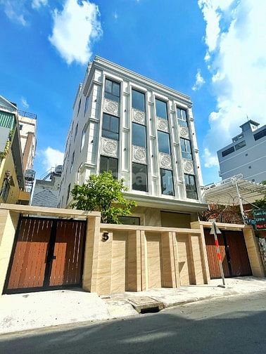 Cho thuê tòa nhà mới xây Trần Quang Khải, Q.1 (14 x 25m - 5 Tầng)