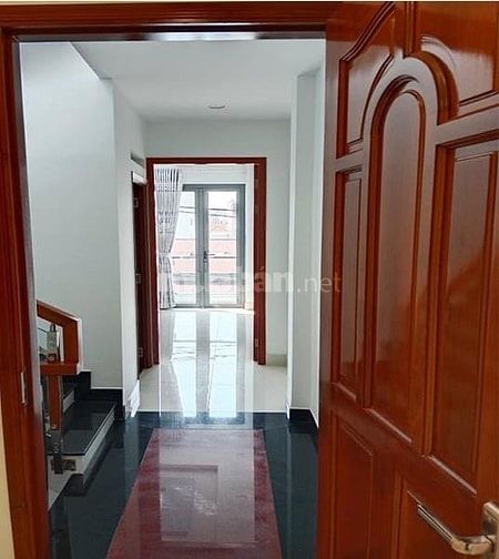 Đi nước ngoài bán gấp nhà 63m2, Phạm Văn Hai, Tân Bình. Giá 2 tỷ 990.