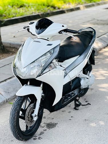 Honda Air Blade 110Fi Trắng Chính Chủ Biển HN ĐỜI CHÓT