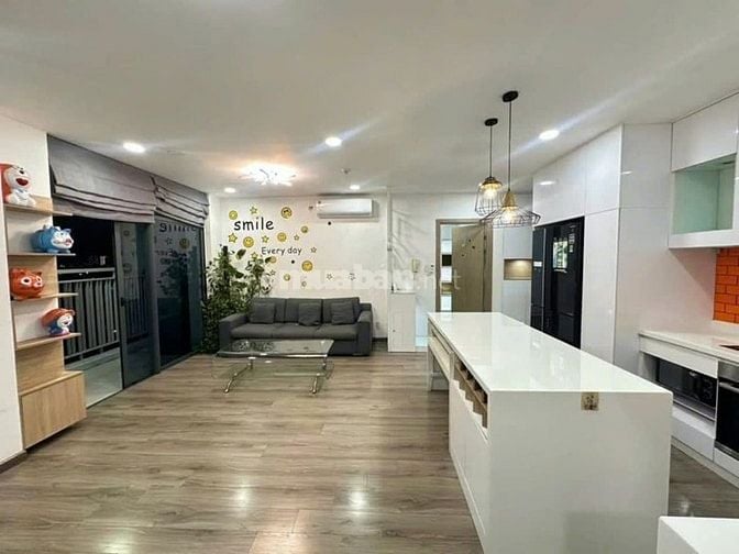 111m2, 20 triệu, 3PN View sông, Ngay trung tâm, nt cao cấp, layout đẹp