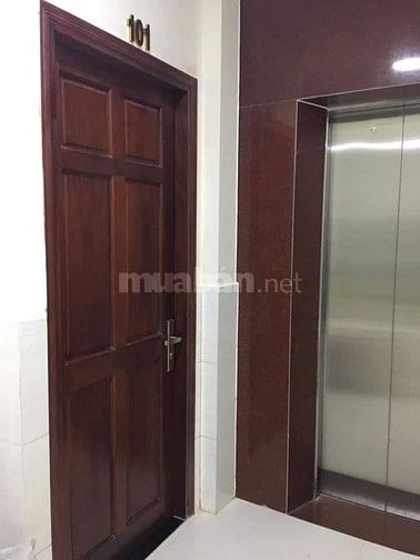 BÁN GẤP KS 192M2 19 PHÒNG NGANG 10M THU NHẬP KHỦNG THANG MÁY 