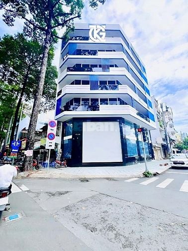 Cho thuê tòa nhà 1000m2 Hầm 8 Tầng Mặt Tiền Nguyễn Chí Thanh, Quận 10