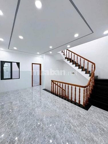 Kẹt tiền bán nhà Thoại Ngọc Hầu, Phú Trung, Tân Phú. Giá 2,75 tỷ/56m2