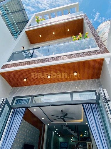 Bán nhà Huỳnh Tấn Phát P. Phú Thuận Q7 giá 2tỷ850tr DT 69.46m2. Sổ sẵn