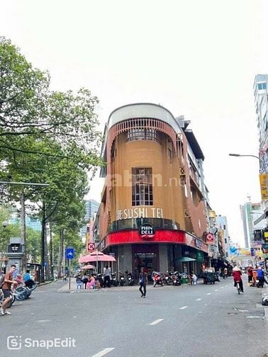 CHO THUÊ NHÀ GÓC 2MT MŨI TÀU BÙI VIỆN vs TRẦN HƯNG ĐẠO , Q1 : 28*16