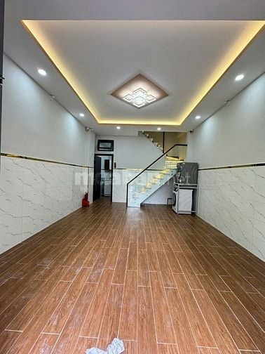 Bán căn hộ dịch vụ cao cấp đường Lạc Long Quân, Phường 3, Quận 11